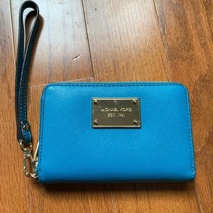 Gorgeous Teal Michael Kors Zippered Wristlet